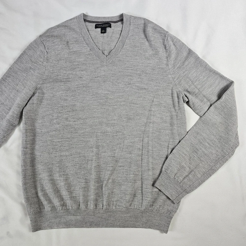Banana Republic Sweater Mens L Gray Extra Fine Merino V Neck‎ Pullover